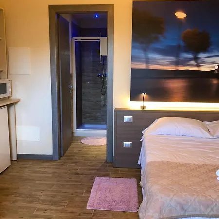 Apartment International & *
